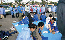 「大丈夫？」と学生を気遣う大家さん